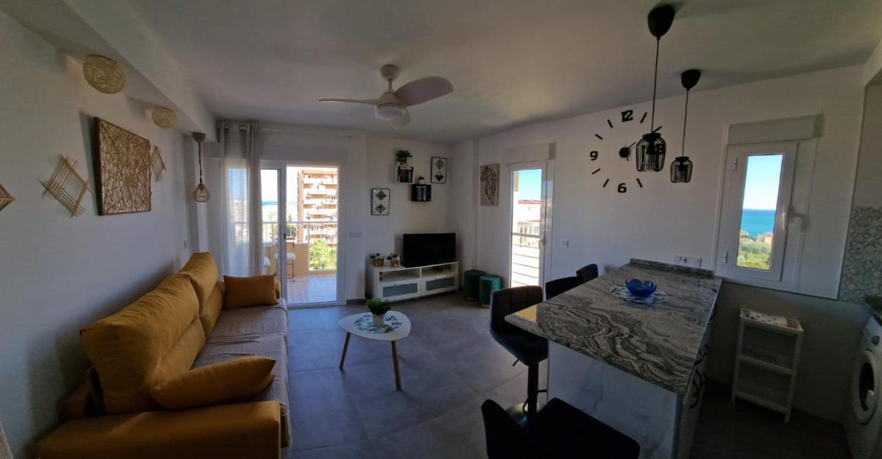 Acogedor,Apartamento.Piscina, Vistas, Terraza Benalmadena Exterior photo